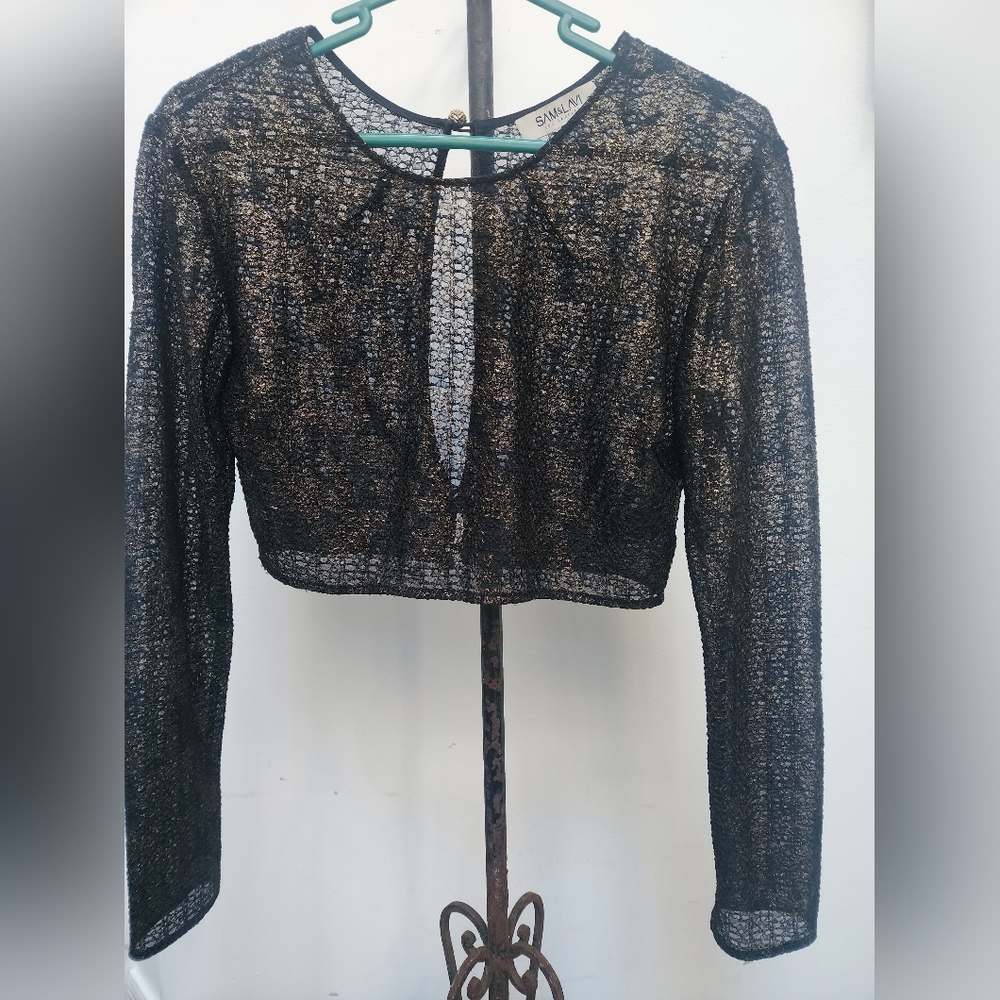 crop top - Picture 4 of 6